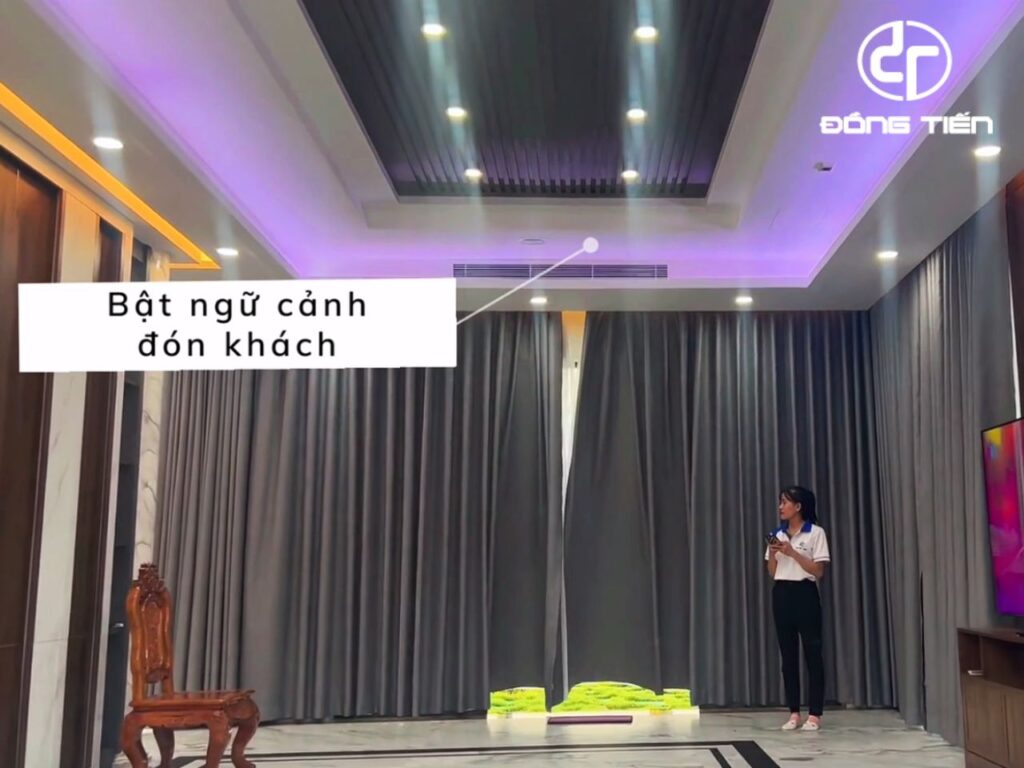Bật ngữ cảnh đón khách tại căn biệt thự tân cổ điển này